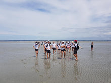 Charger l'image dans la galerie, Barefoot t-shirt Blanc